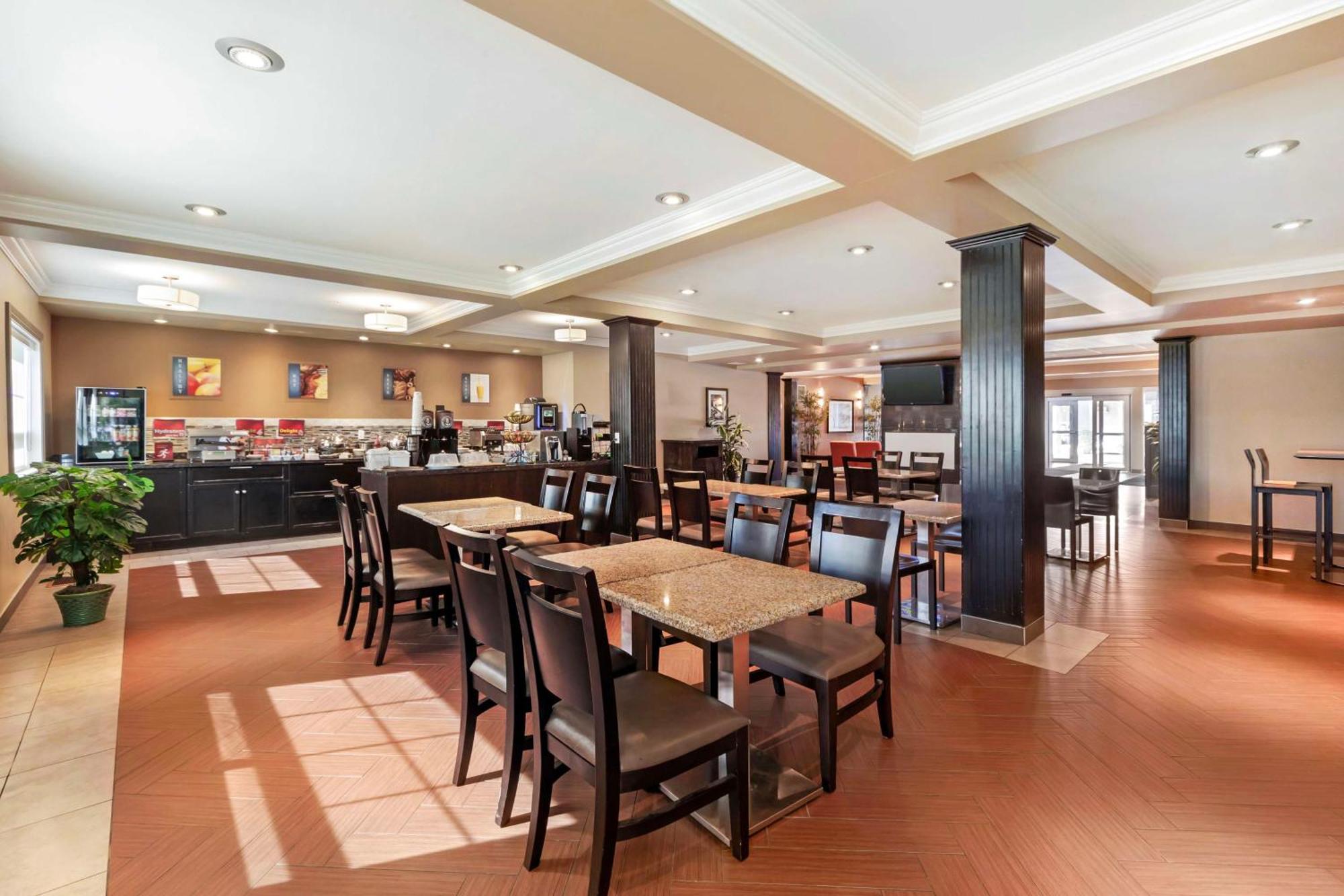 Best Western Plus Peace River Hotel&Suites Exterior foto