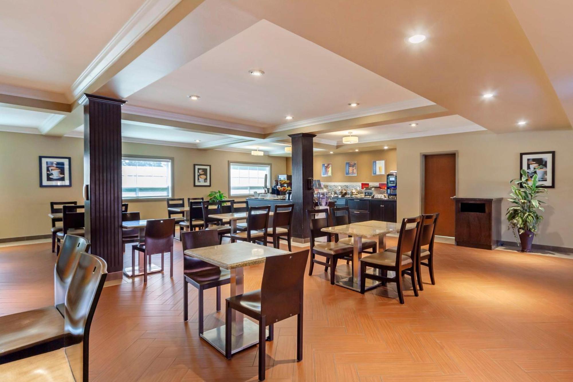 Best Western Plus Peace River Hotel&Suites Exterior foto
