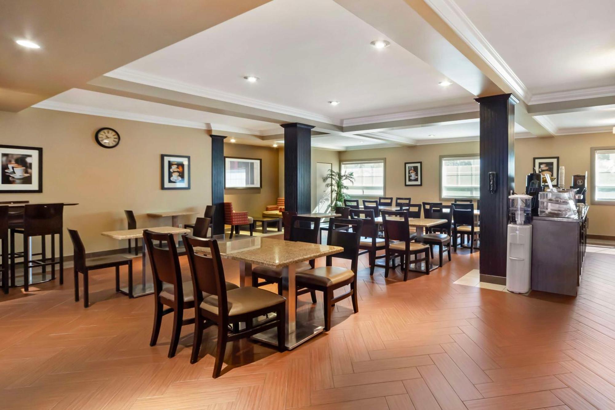Best Western Plus Peace River Hotel&Suites Exterior foto