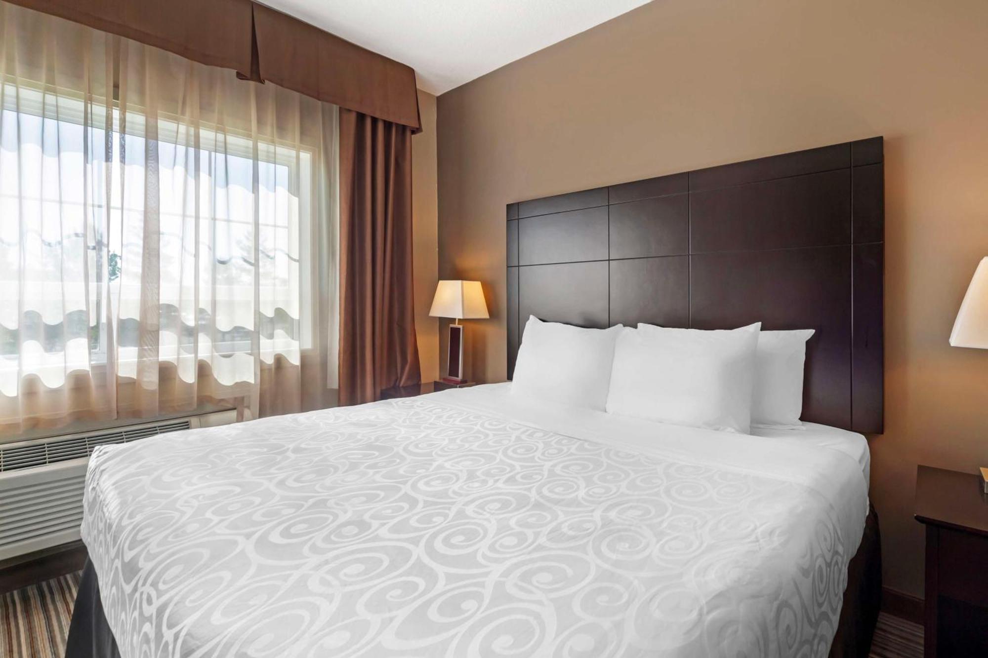 Best Western Plus Peace River Hotel&Suites Exterior foto